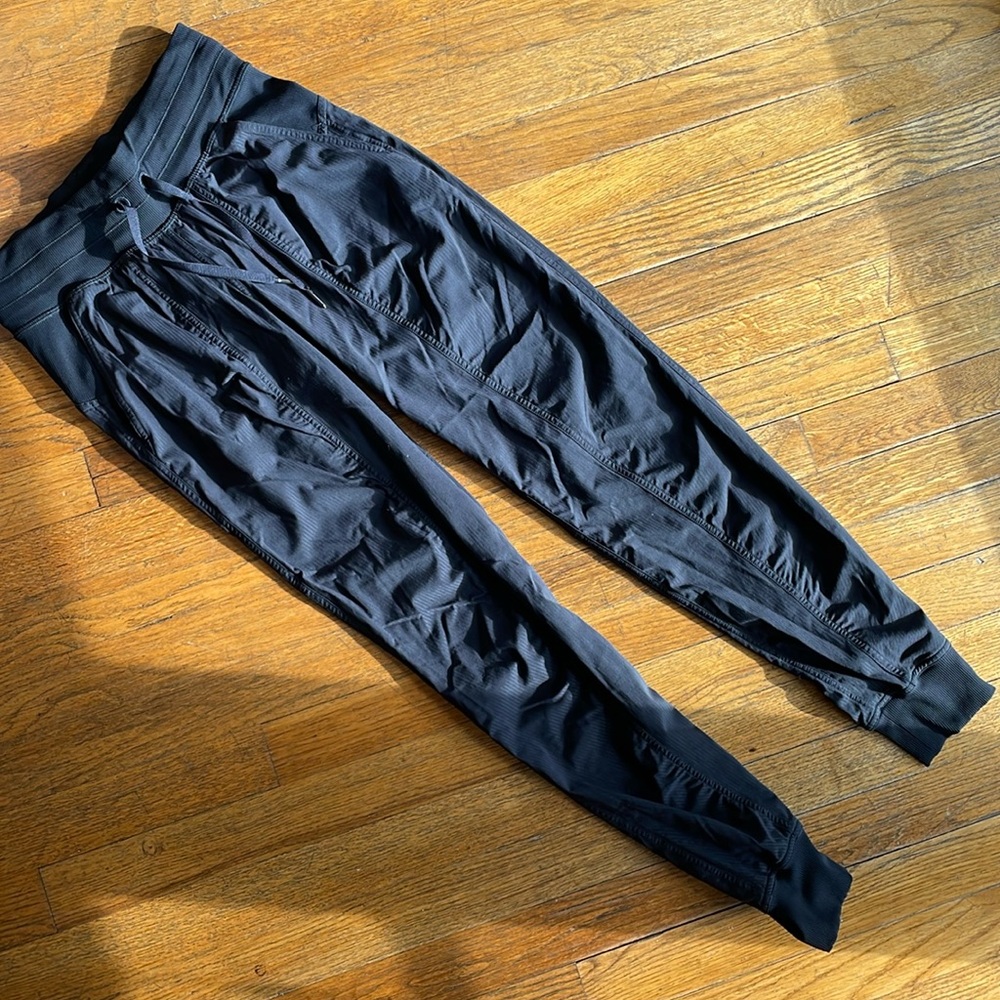 Lululemon Dance Studio Mid-Rise Jogger pants 2 black